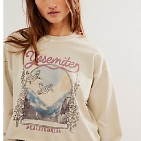 Free people - Girl Dangerous-Yosemite Graphic Beige Crop Top - Picture 3 of 4